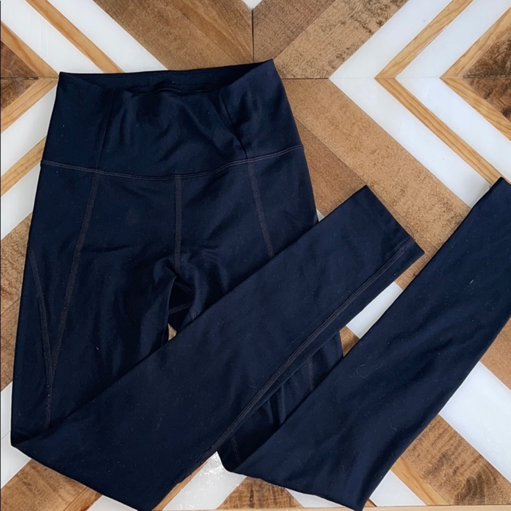 Black leggings